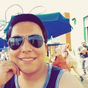 Meet your Posher, Luis